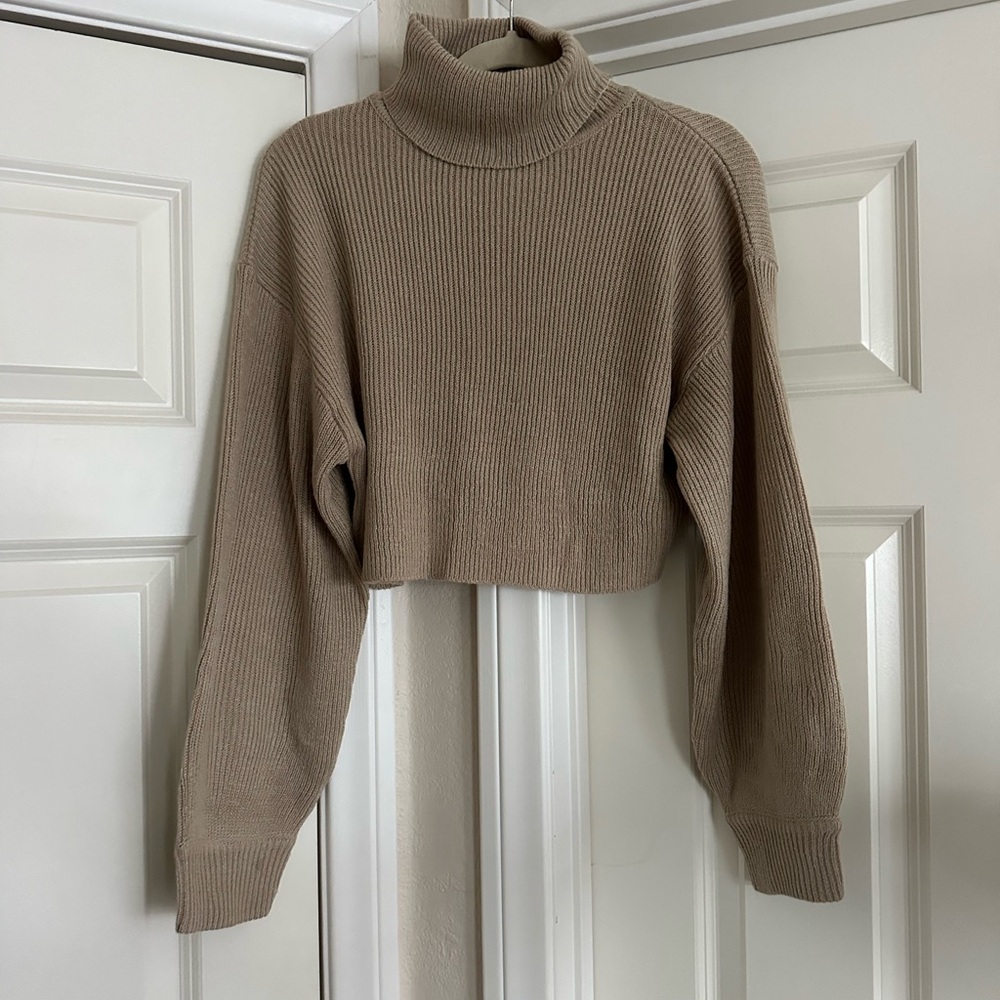 H&M Cropped Turtleneck Sweater - Beige/Taupe